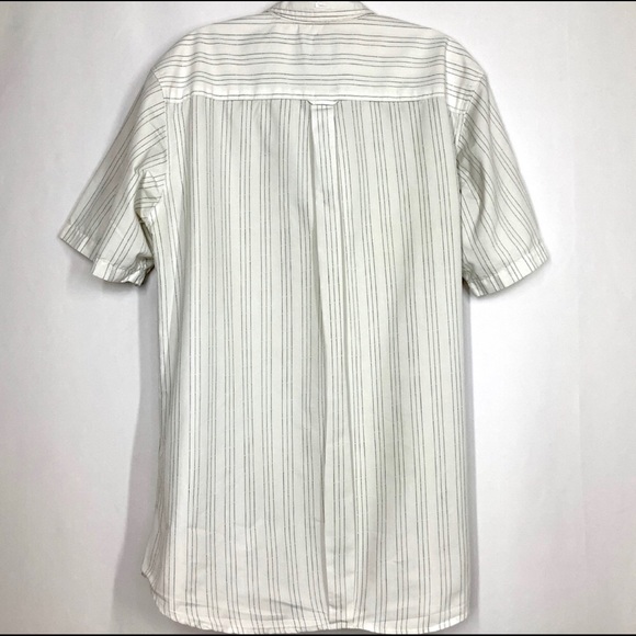 QUICKSILVER MEN’S COTTON SHORT SLEEVE SHIRT - Picture 2 of 3